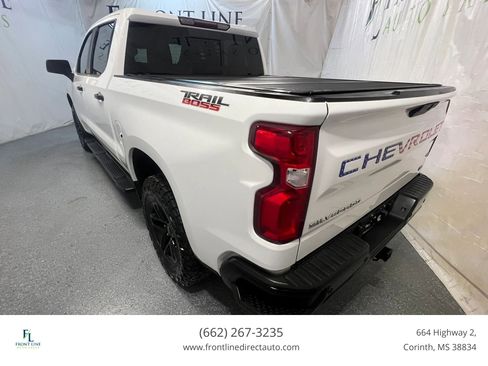 Used 2021 Chevrolet Silverado 1500 LT Trail Boss w/ Convenience Package II AWD/4WD image 5