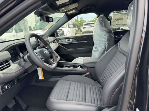 New 2026 Ford Explorer ST-Line AWD/4WD image 14