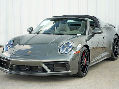 Used 2022 Porsche 911 Targa 4 GTS image 50