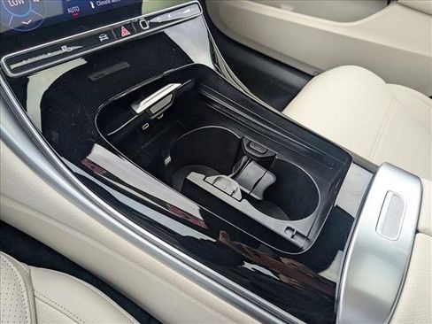 Certified 2025 Mercedes-Benz C 300 Sedan image 15