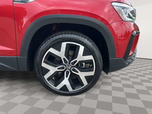 Used 2022 Volkswagen Taos SEL AWD/4WD image 12