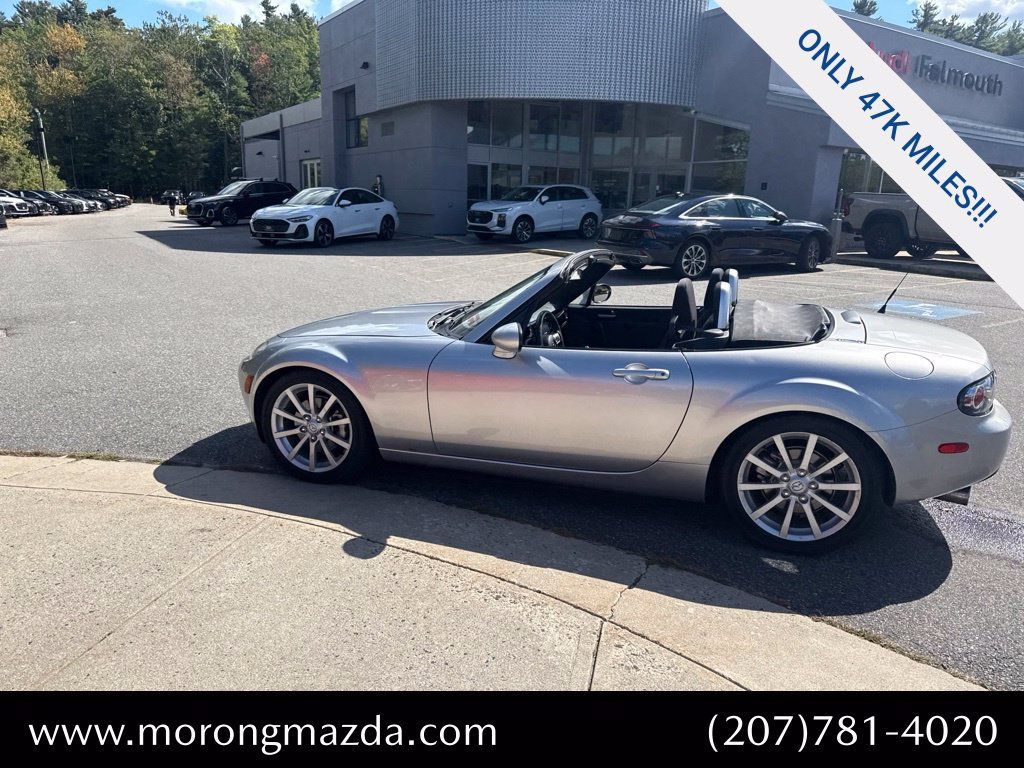 Used 2007 MAZDA MX-5 Miata Touring w/ Suspension Pkg RWD image 7