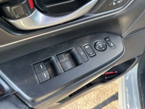 Used 2020 Honda CR-V Touring image 18