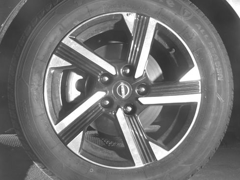 Used 2025 Nissan Sentra SV FWD image 12