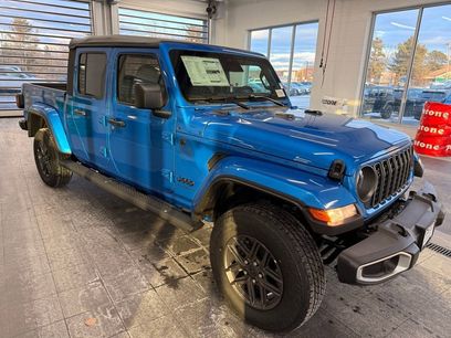 New 2026 Jeep Gladiator Sport
