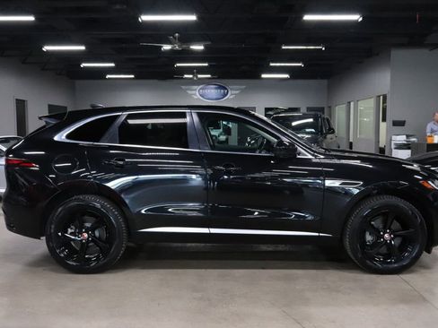 Used 2021 Jaguar F-PACE image 7
