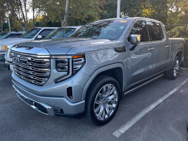 Used 2025 GMC Sierra 1500 Denali w/ Denali Reserve Package AWD/4WD image 1