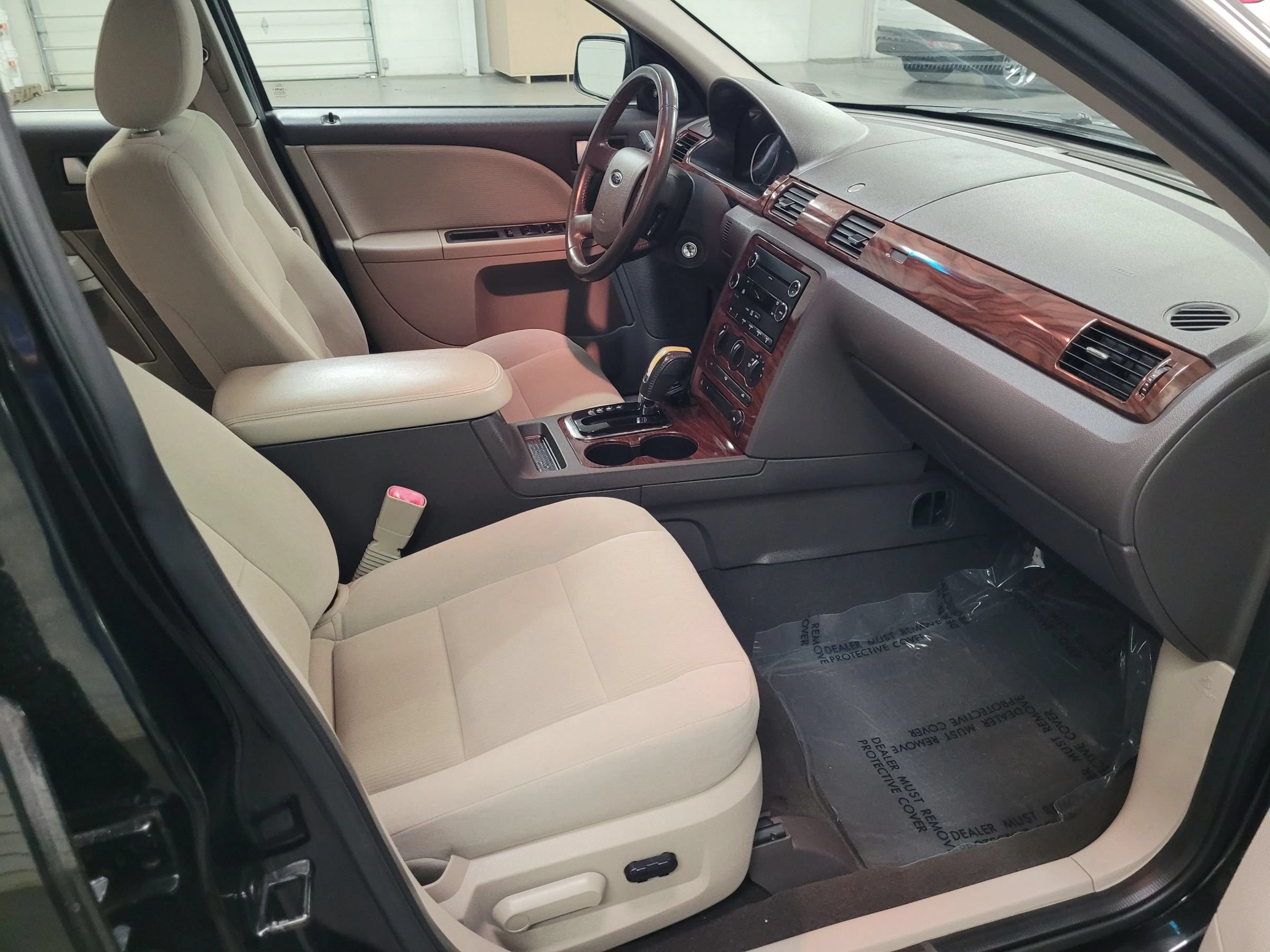 Used 2008 Ford Taurus SEL AWD/4WD image 23