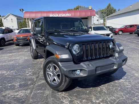 Used 2023 Jeep Wrangler Unlimited Sport image 1