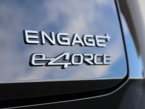 Used 2023 Nissan Ariya AWD image 29