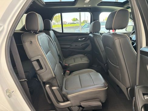 Used 2023 Chevrolet Traverse Premier w/ Redline Edition AWD/4WD image 20