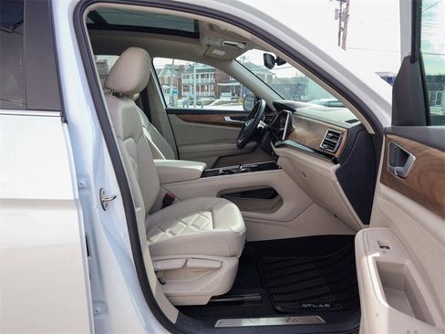 New 2026 Volkswagen Atlas SE image 31