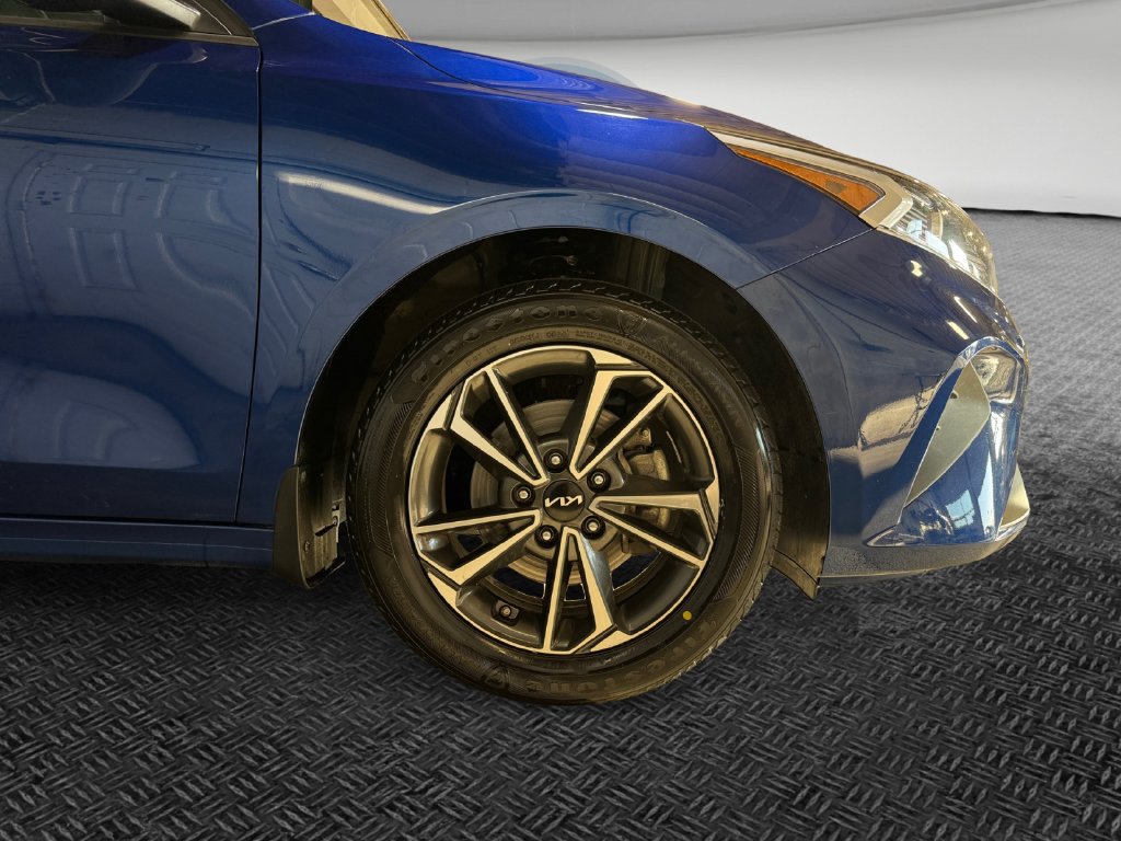Certified 2023 Kia Forte LXS w/ LXS Technology Package FWD image 11