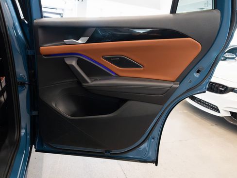 Used 2025 Volkswagen Tiguan SEL R-Line image 22