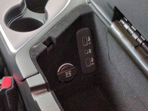 Used 2021 Dodge Challenger GT w/ Plus Package image 29