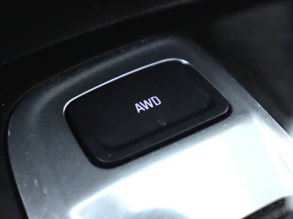 Used 2020 Chevrolet Equinox LT AWD/4WD image 23