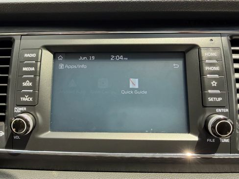 Used 2019 Kia Sedona LX FWD image 26