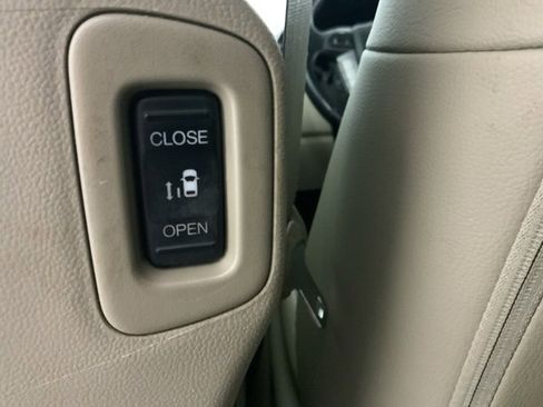 Used 2014 Honda Odyssey EX-L image 28