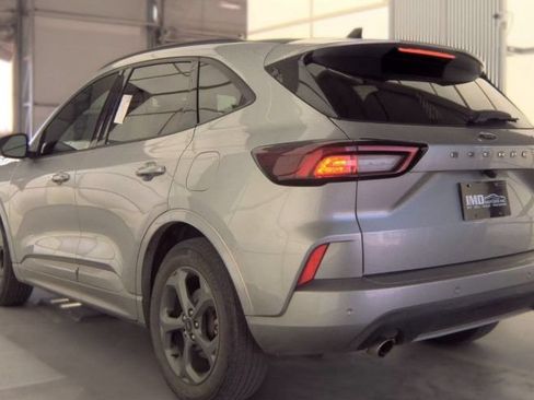Used 2023 Ford Escape ST-Line w/ Tech Pack #1 FWD image 2