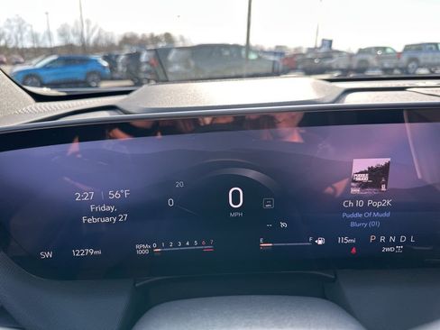 Used 2025 Buick Enclave Preferred image 21