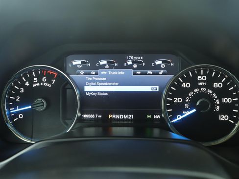 Used 2015 Ford F150 Lariat w/ Equipment Group 501A Mid AWD/4WD image 21