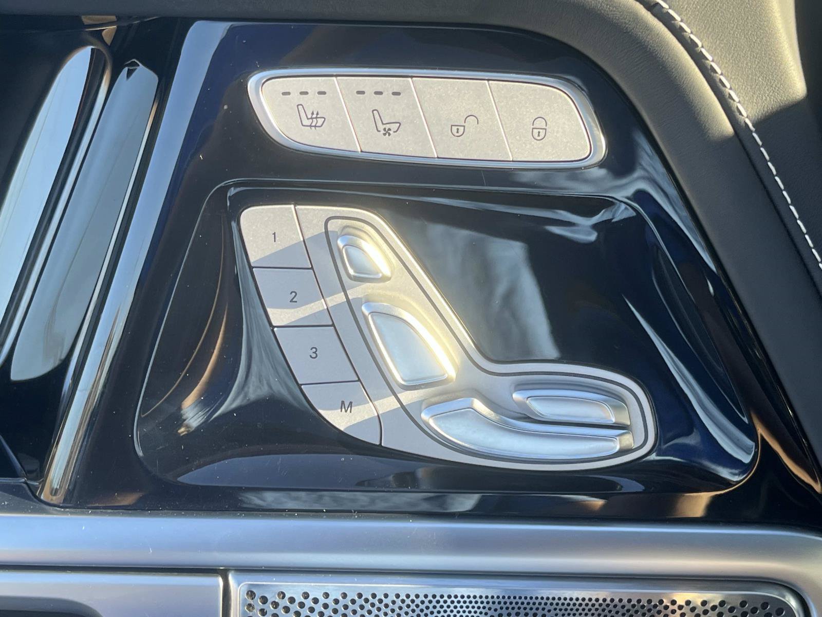 Certified 2021 Mercedes-Benz G 63 AMG 4MATIC image 30