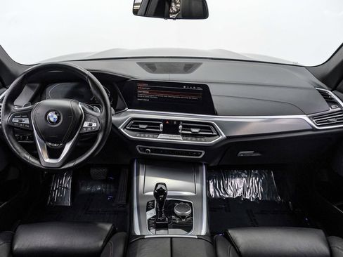 Used 2022 BMW X5 xDrive40i w/ Parking Assistance Package image 13