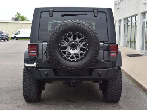 Used 2017 Jeep Wrangler Unlimited Sport w/ Quick Order Package 24S AWD/4WD image 8