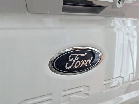 Used 2024 Ford F250 Lariat w/ Chrome Package image 10