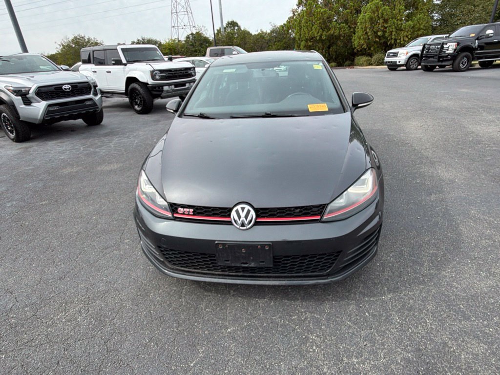 Used 2017 Volkswagen GTI SE FWD image 15