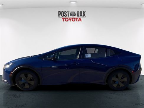 New 2026 Toyota Prius Plug-In Hybrid image 4