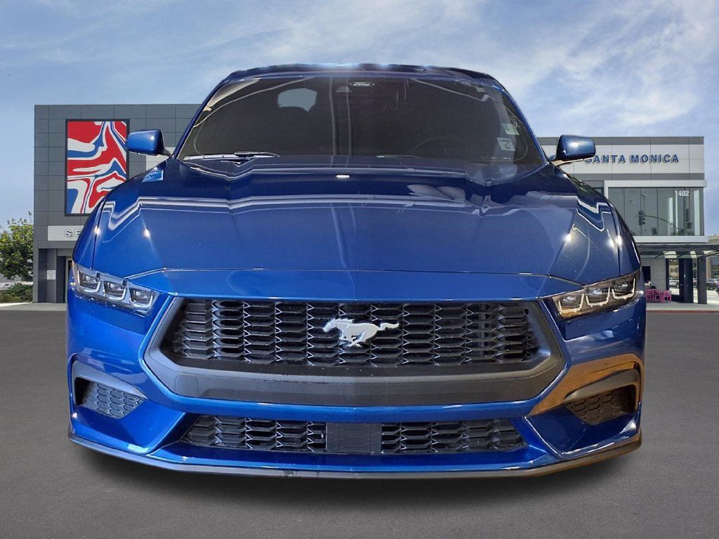 Used 2024 Ford Mustang Coupe RWD image 2