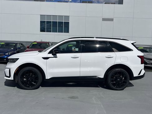 Certified 2023 Kia Sorento SX image 3