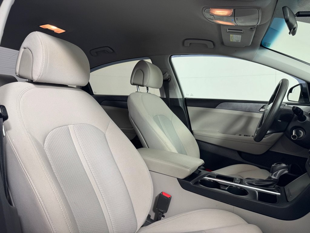 Used 2017 Hyundai Sonata SE FWD image 46