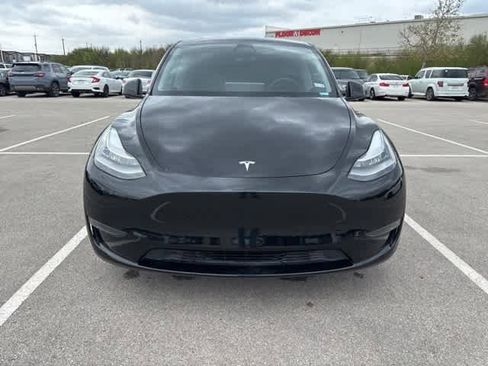 Used 2023 Tesla Model Y Long Range image 8