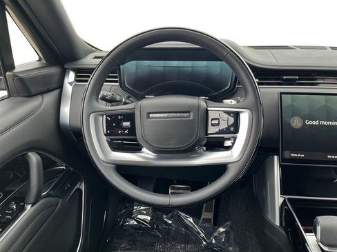 Used 2025 Land Rover Range Rover SE AWD/4WD image 15