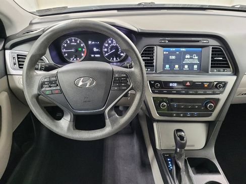 Used 2016 Hyundai Sonata SE FWD image 22