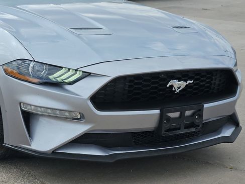 Used 2023 Ford Mustang Convertible RWD image 7