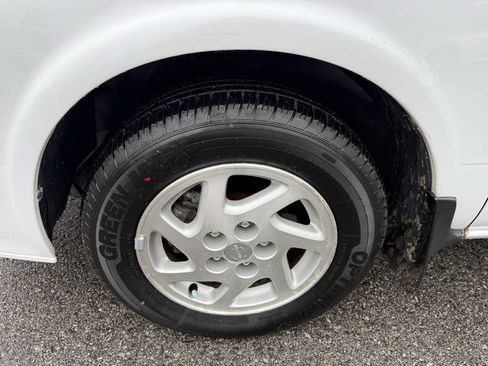 Used 1997 Nissan Maxima GLE FWD image 24