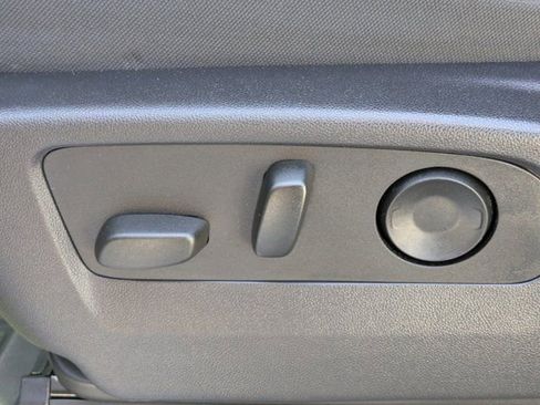 Used 2024 GMC Sierra 2500 SLE w/ SLE Value Package; image 17