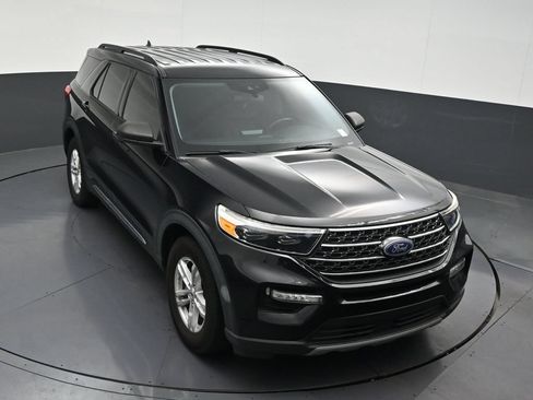 Used 2021 Ford Explorer XLT w/ Equipment Group 202A RWD image 20