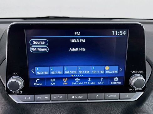 Used 2024 Nissan Sentra SV FWD image 19