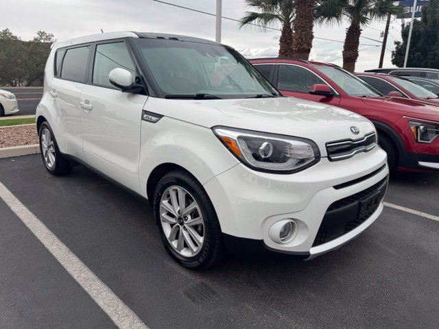 Used 2018 Kia Soul + w/ + Primo LIT Package FWD image 2