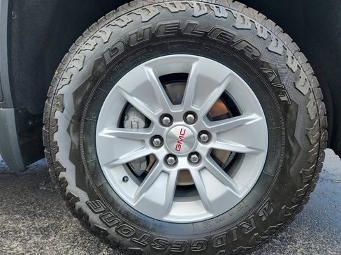 Used 2024 GMC Sierra 1500 Pro w/ Pro Value Package AWD/4WD image 9