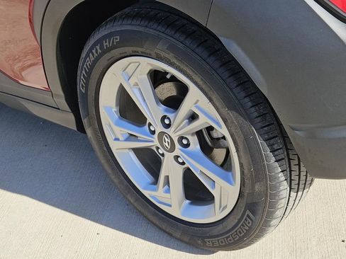 Used 2022 Hyundai Kona SEL image 7