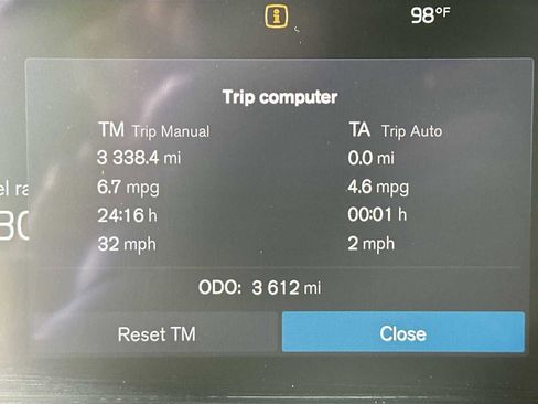 Used 2025 Volvo XC40 B5 Core w/ Protection Package Premier image 12