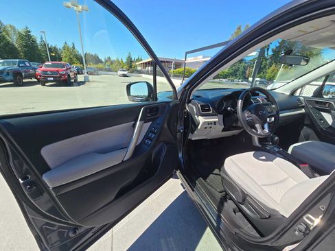 Used 2018 Subaru Forester 2.5i w/ Alloy Wheel Package AWD/4WD image 19