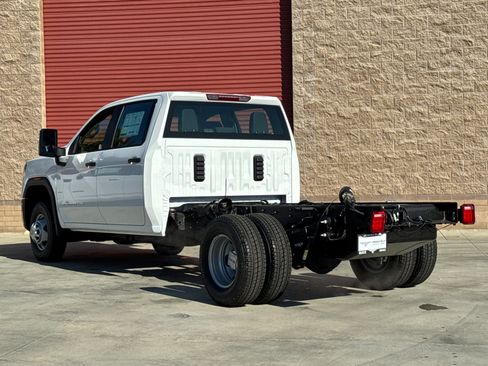 New 2026 GMC Sierra 3500 Pro w/ Fleet Convenience Package RWD image 12