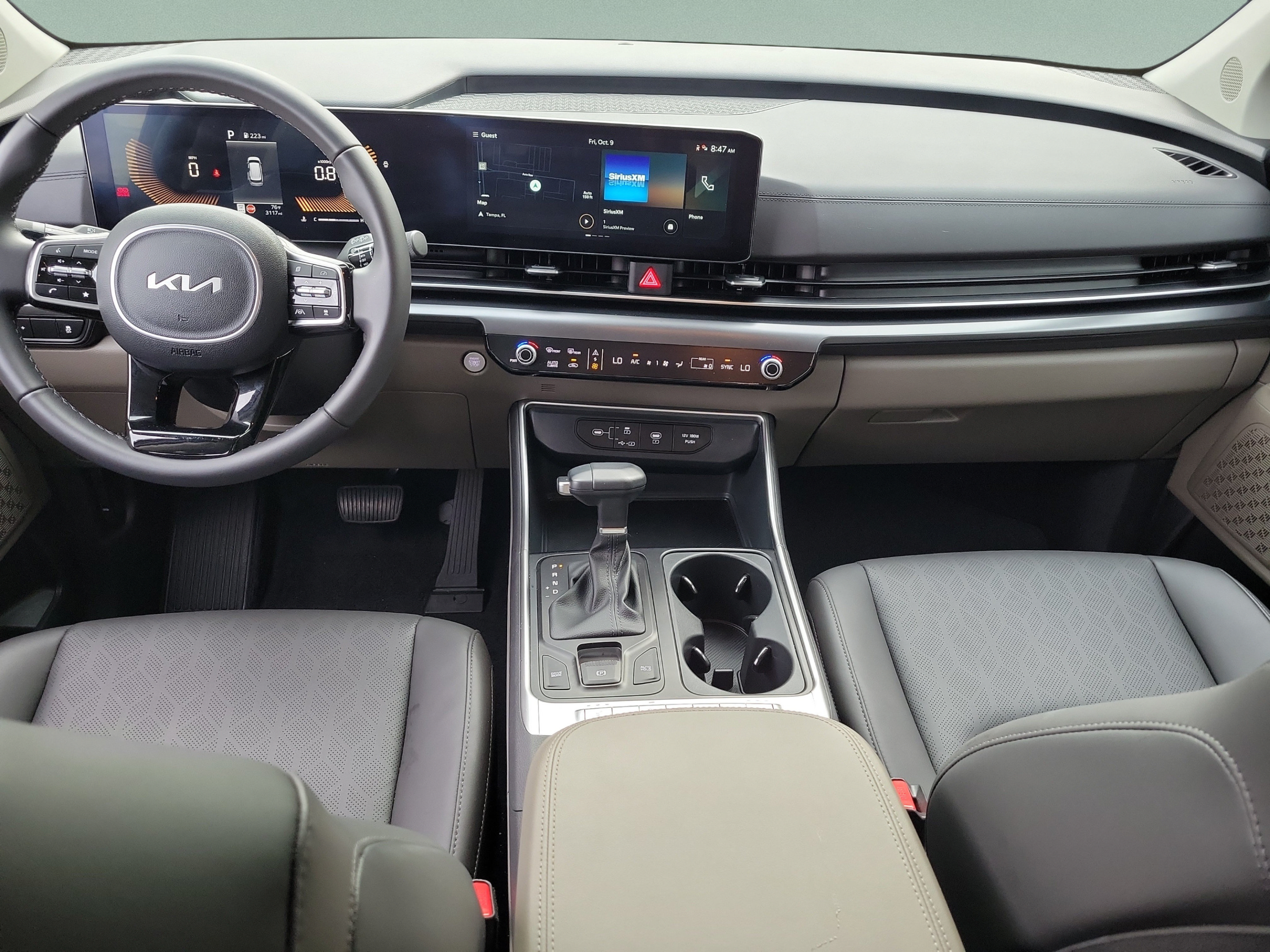 Certified 2026 Kia Carnival FWD image 8