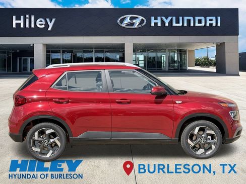 New 2025 Hyundai Venue Limited image 3